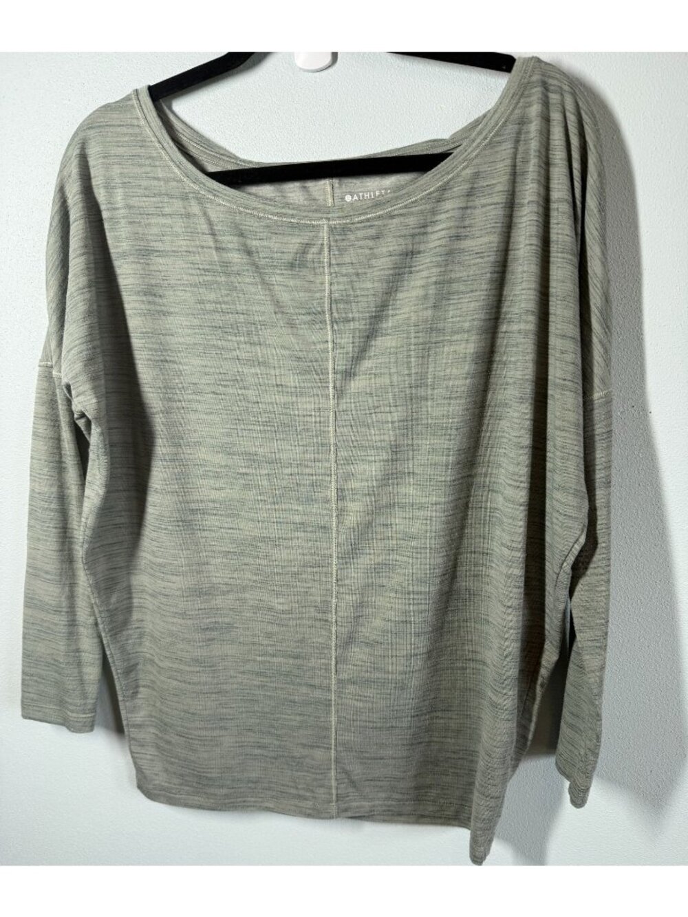Athleta Womens Flow Top Essence Heathered Green Size Small Soft Lightweight Yoga